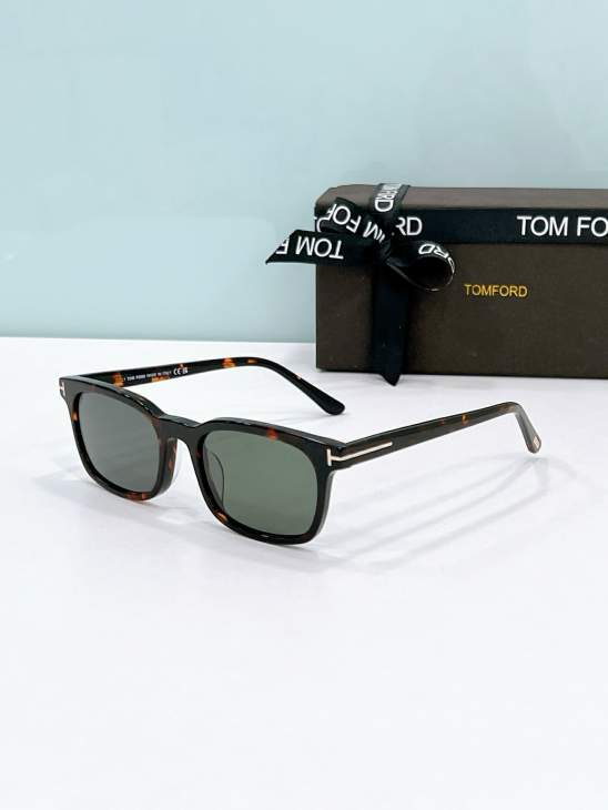 Picture of Tom Ford Sunglasses _SKUfw77360440fw